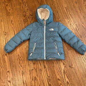 The North Face Girls Hyalite Reversible 550 Down Hooded Jacket